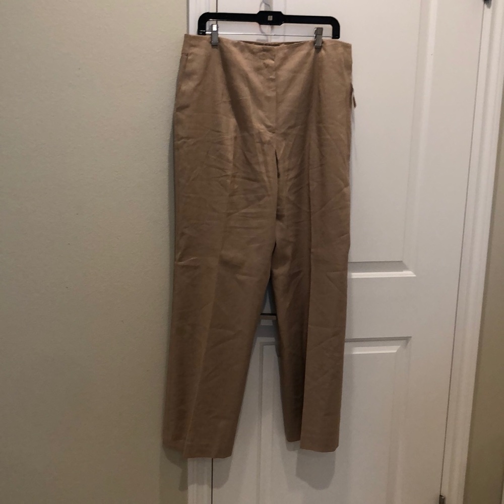 Linen blend lined bandless slacks. Fully lined regular cut leg. Size 16 tags on